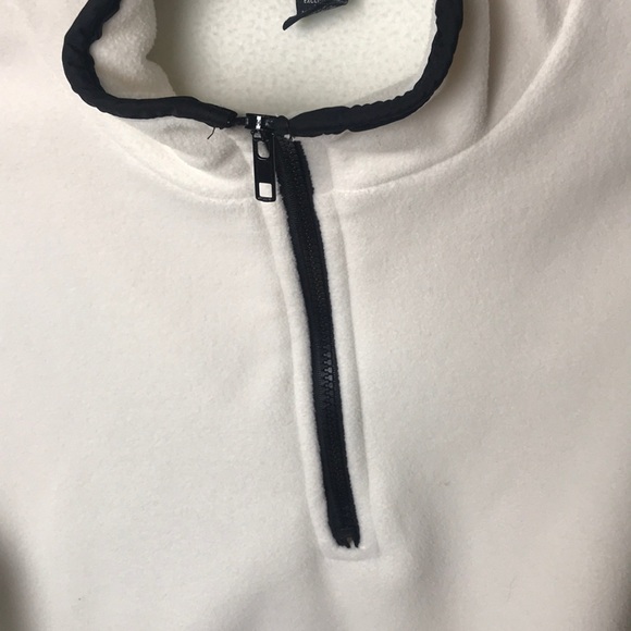 Sweater - Picture 2 of 4